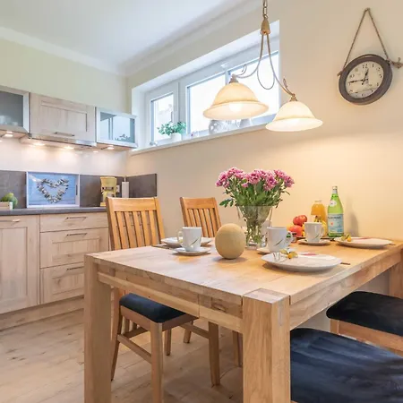 Reetdachhaus We 03 